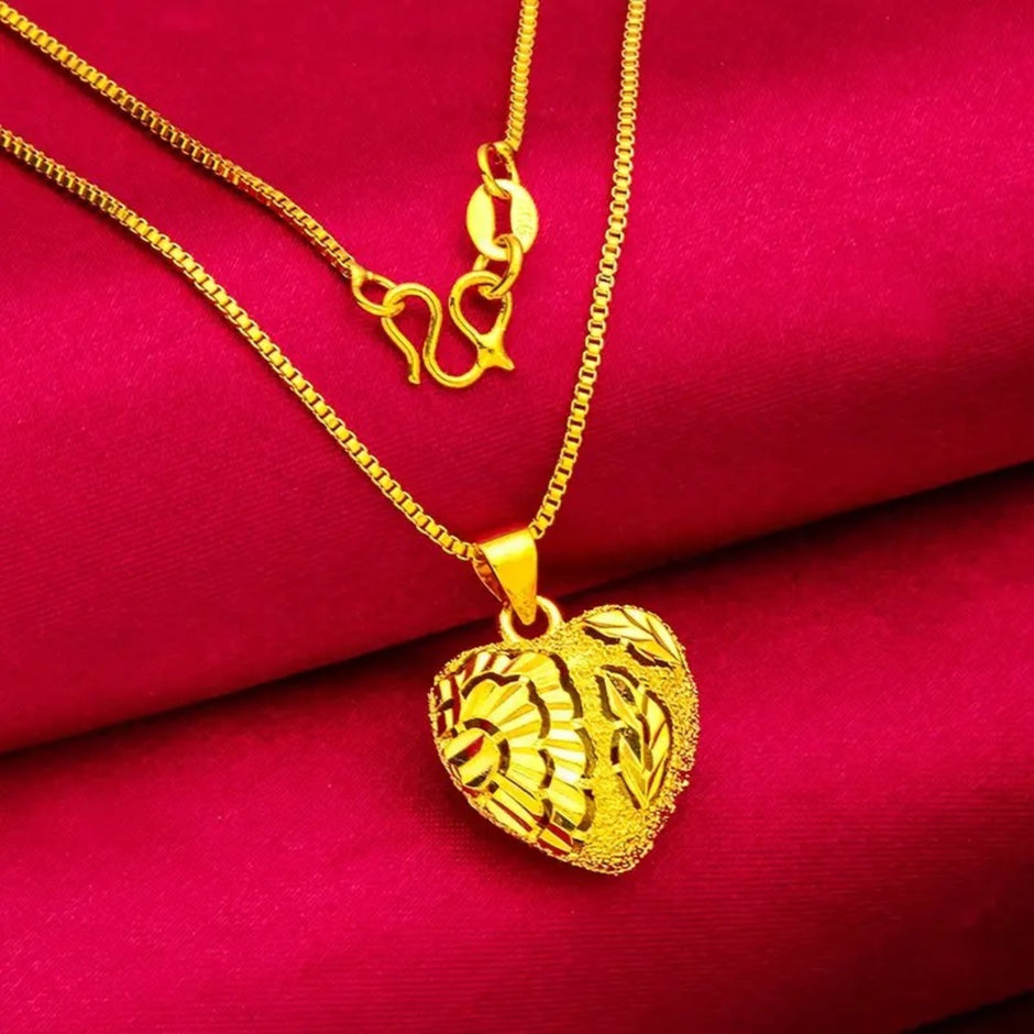 Dainty Nature Pendant