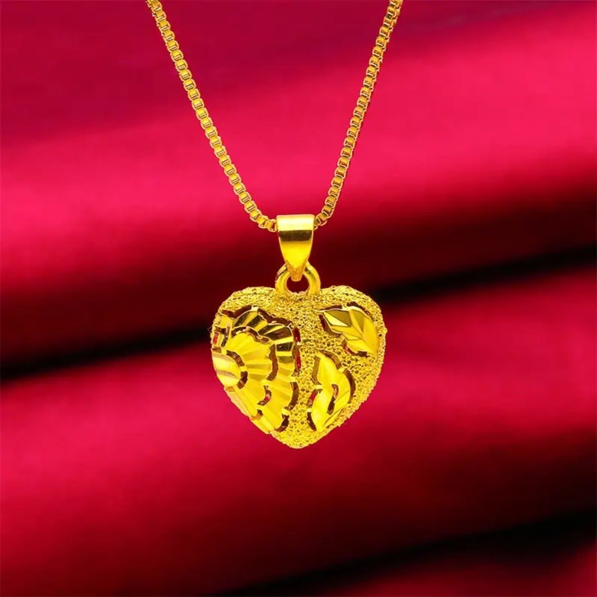 Dainty Nature Pendant