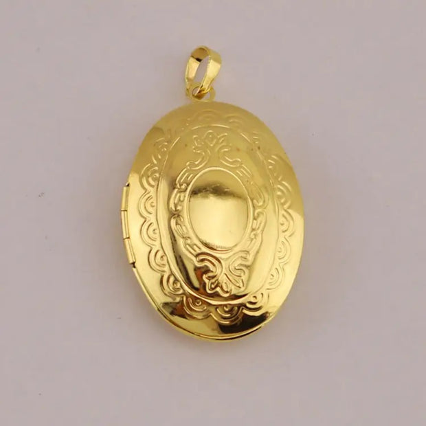 Vintage Border Locket
